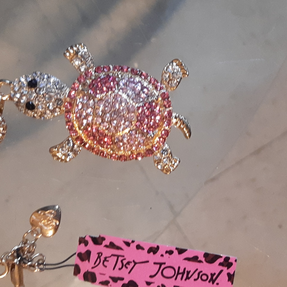 Betsey Johnson Turtle Necklace